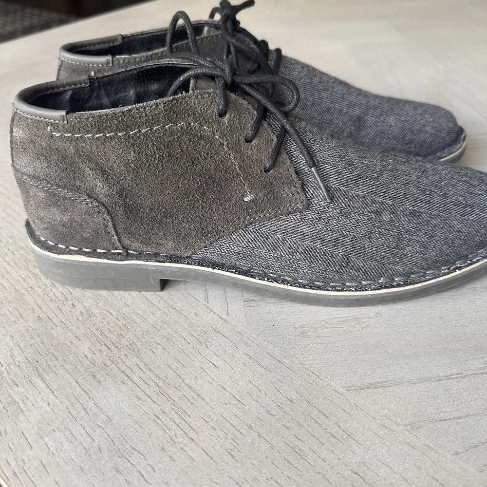 Kenneth Cole Reaction Desert Sun Mens 9 Gray Suede Chukka Boots Preppy‎ Office